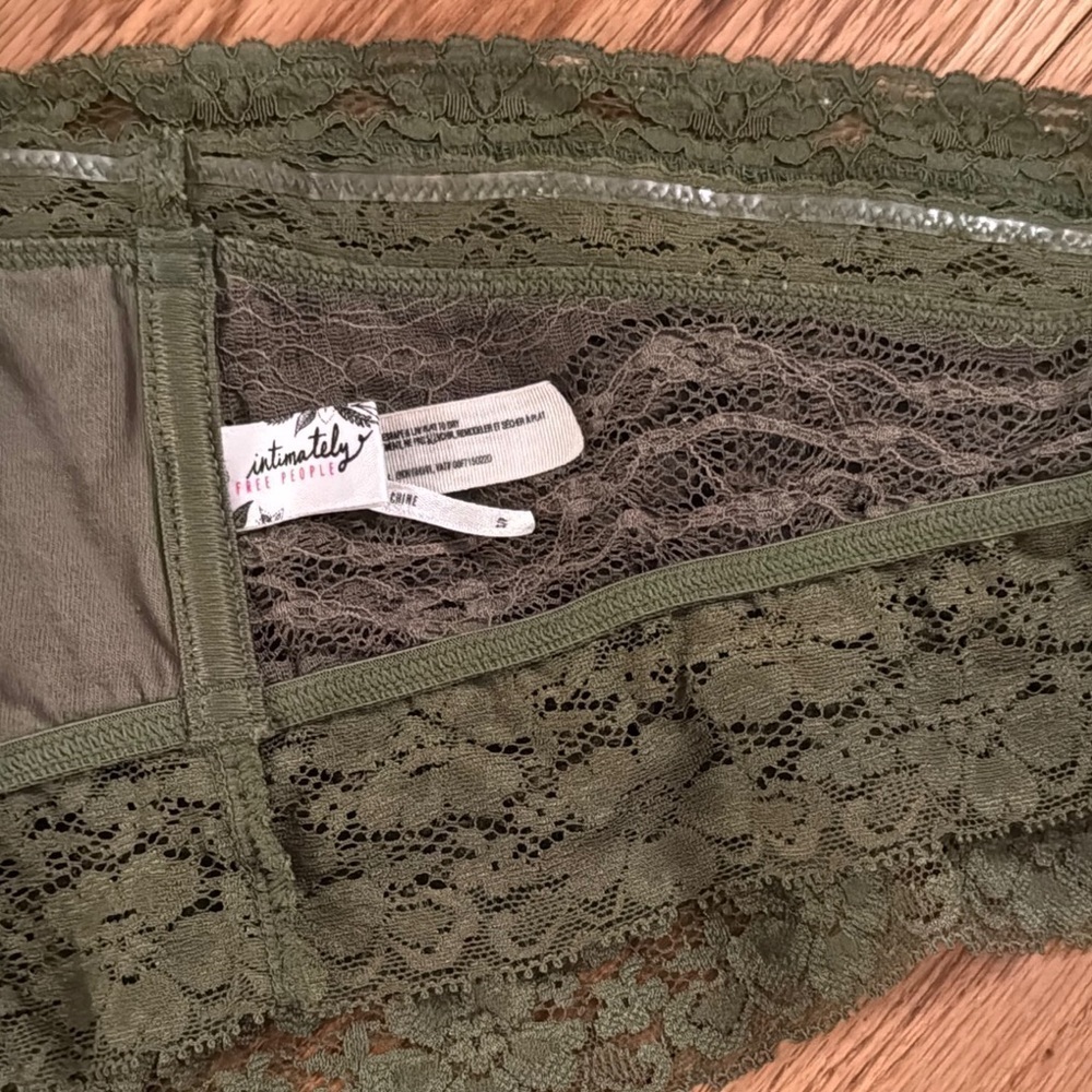Intimately Free People lace bandeau size small sage - Picture 2 of 6